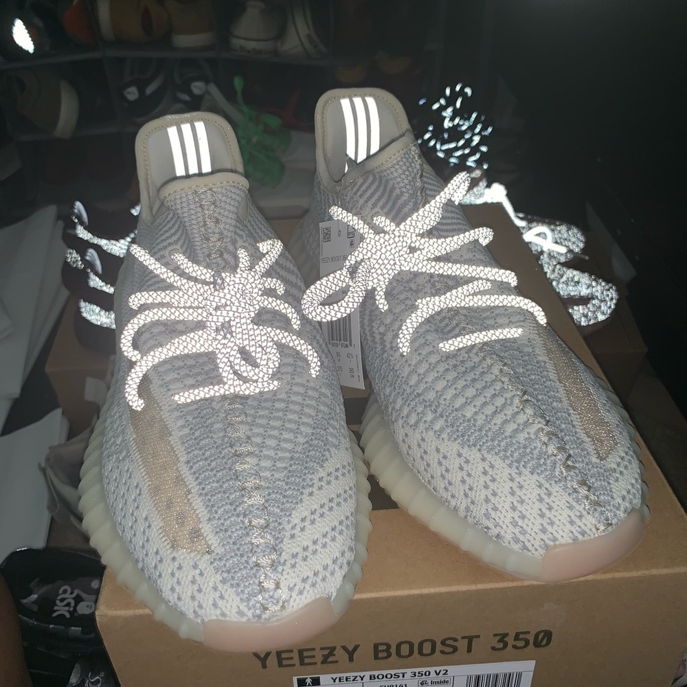 Yeezy Lundmark 350 size 9